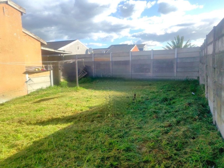 4 Bedroom Property for Sale in Eersterivier South Western Cape